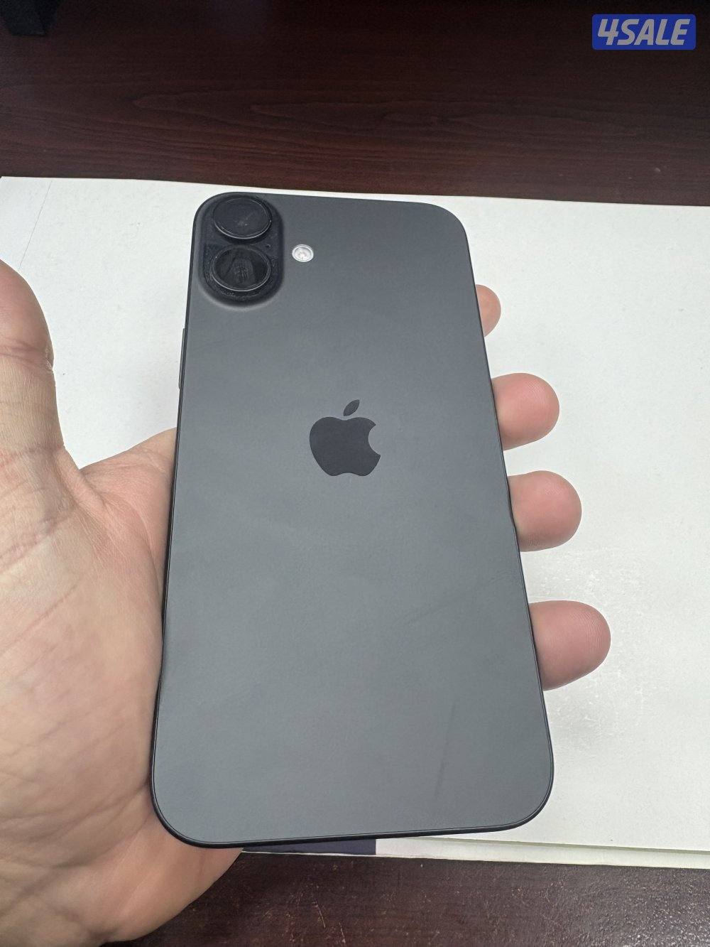 ايفون 16 بلس اسود 256 جيجا3