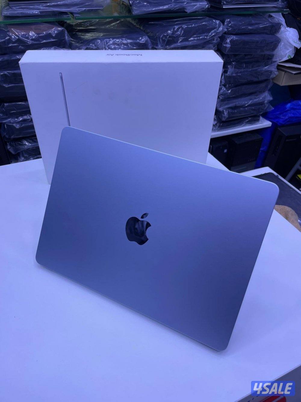 للبيع – MacBook Air M4 جهاز شبه جديد1