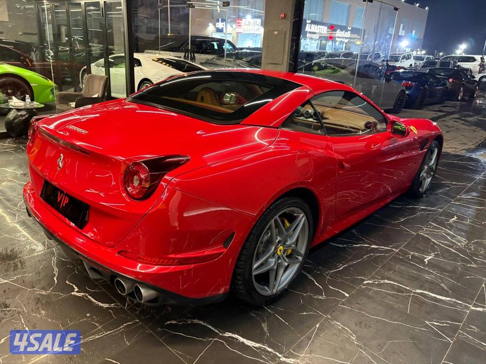 فيراري كاليفورنيا T5