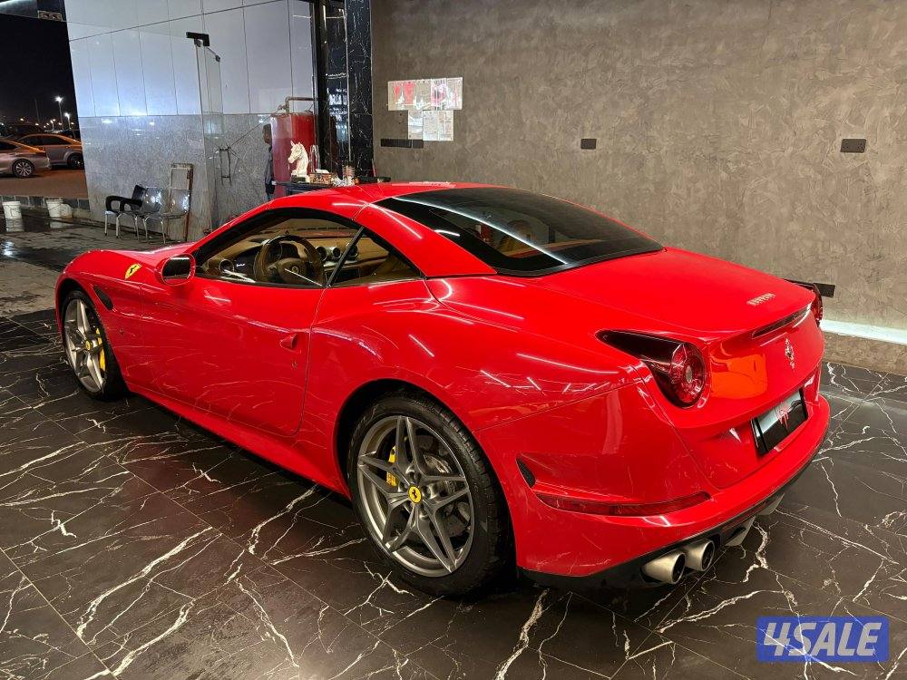 فيراري كاليفورنيا T7