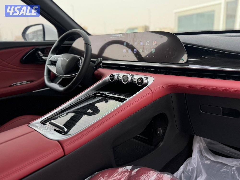 اكسيد RX هايبرد 
موديل 2026
ماشى 400 k.m 
وارد الغانم .5