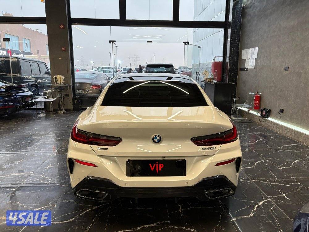 B M W 840i كت M7
