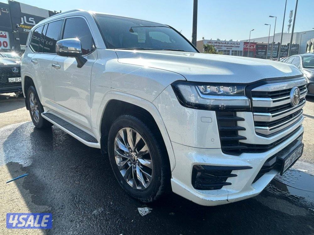 لاند كروزر VX.R AEROs
twin turbo.V6 
موديل 2022
ماشى 120.000 k.m1