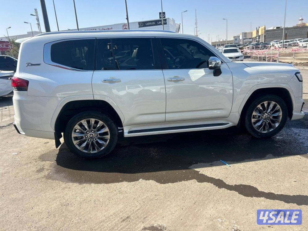 لاند كروزر VX.R AEROs
twin turbo.V6 
موديل 2022
ماشى 120.000 k.m2