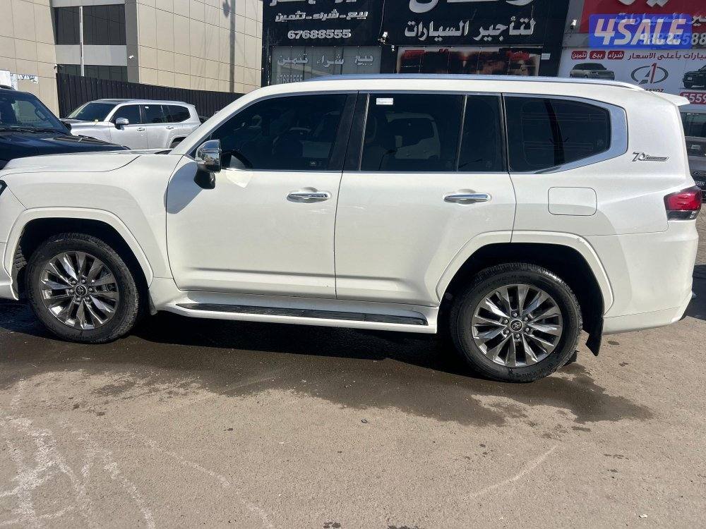 لاند كروزر VX.R AEROs
twin turbo.V6 
موديل 2022
ماشى 120.000 k.m3