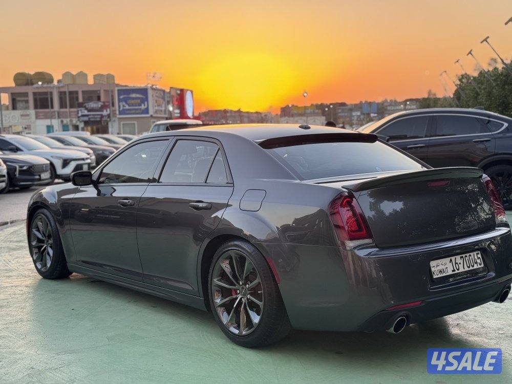 للبيع كرايسلرsrtموديل 20198