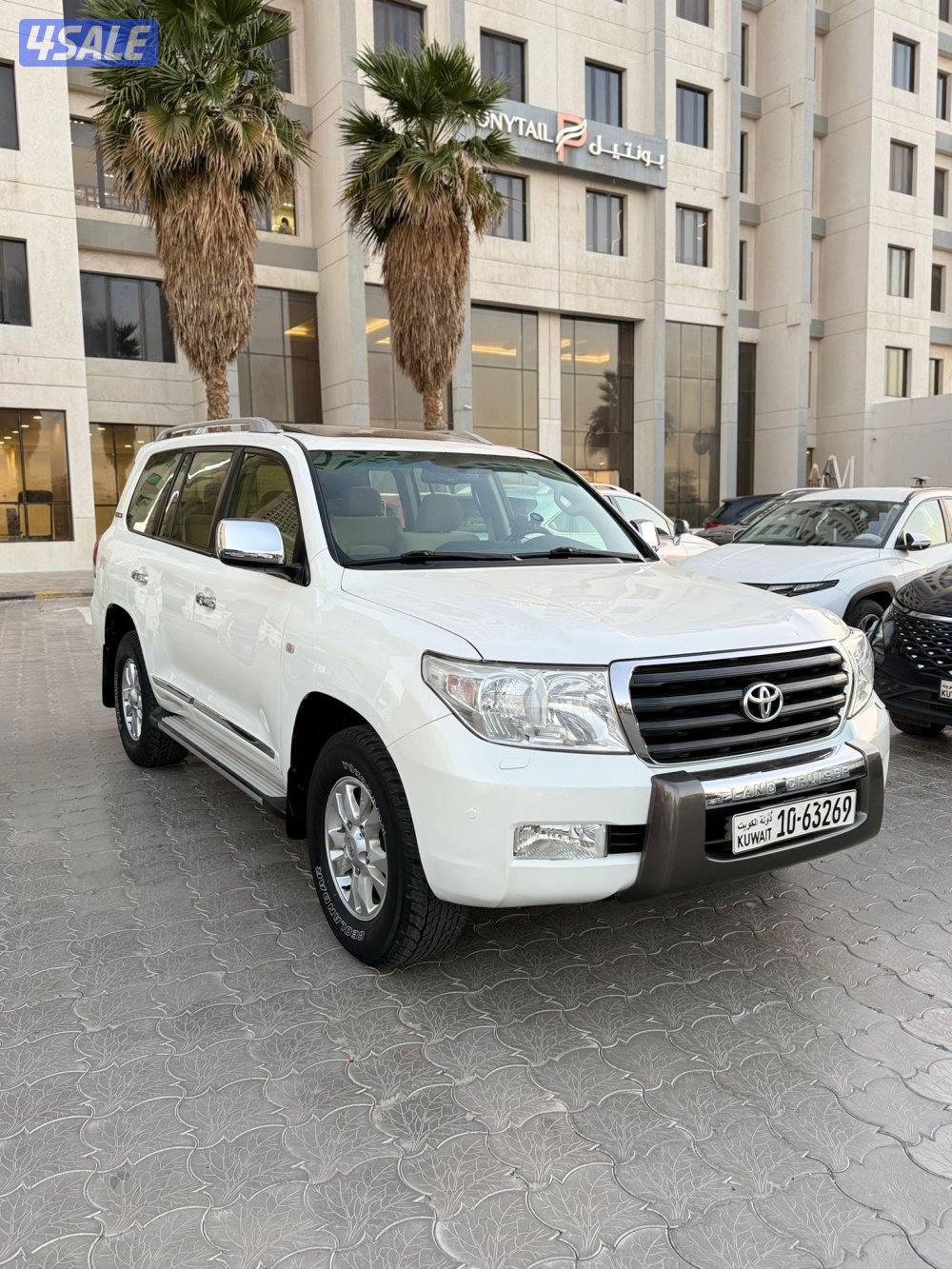 GXR V8 الساير0