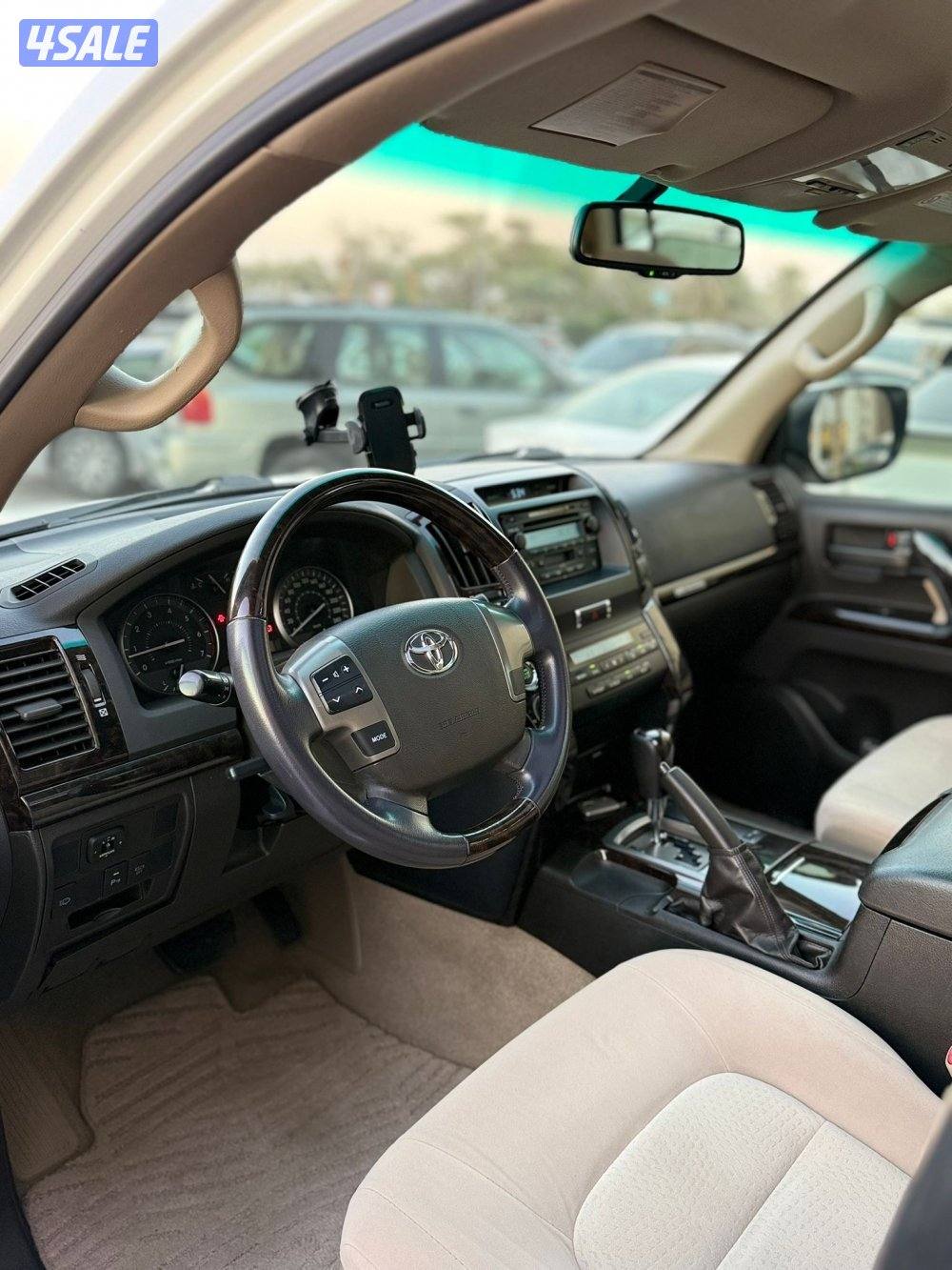 GXR V8 الساير7