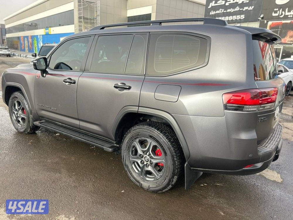 لاند كروزر GR.SPORT   twin turbo .V6 موديل 2024 ماشى 57.000 k.m3