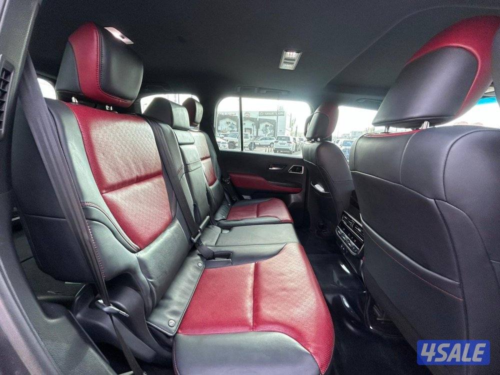 لاند كروزر GR.SPORT   twin turbo .V6 موديل 2024 ماشى 57.000 k.m4