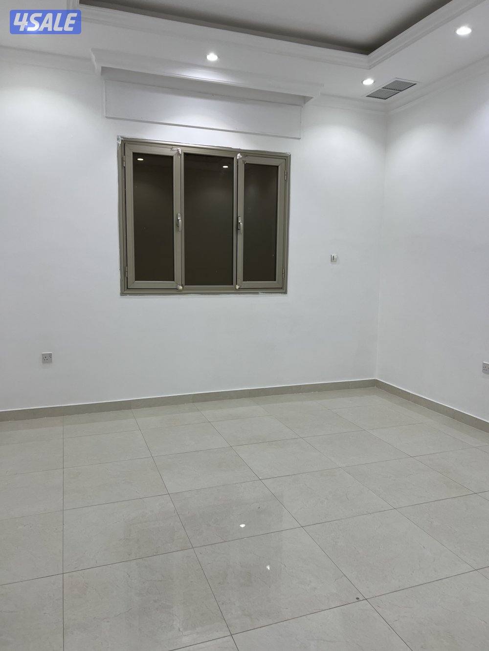 متوفر شقة ٣ غرف و غرفة عامل للايجار6