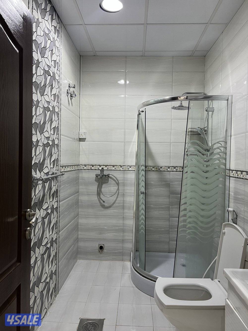 متوفر شقة ٣ غرف و غرفة عامل للايجار9