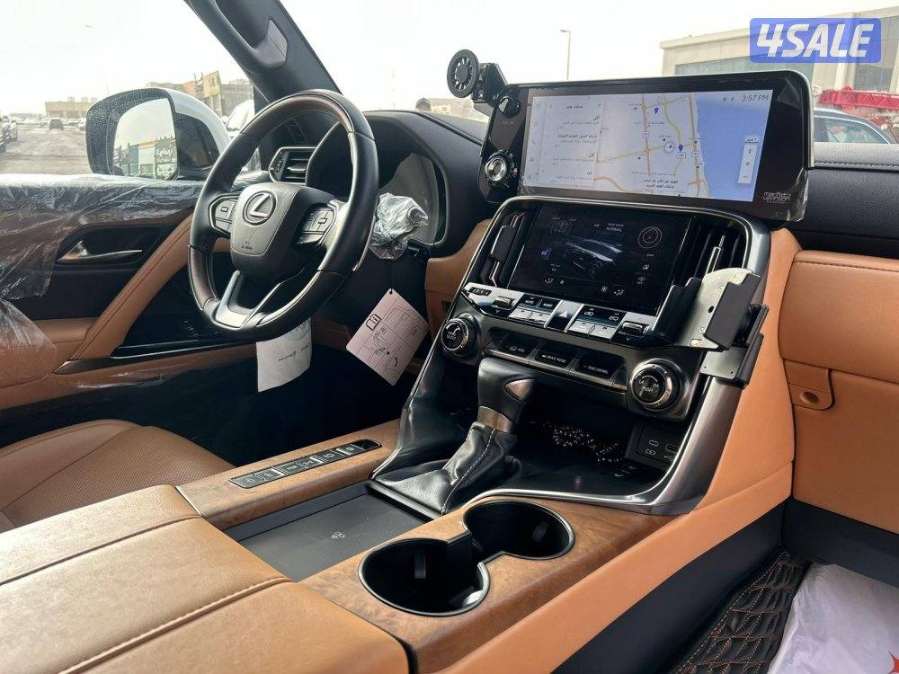 لكزس LX600 درجة اولى  twinturbo .V6 موديل 2024 ماشي 42.000 k.m4