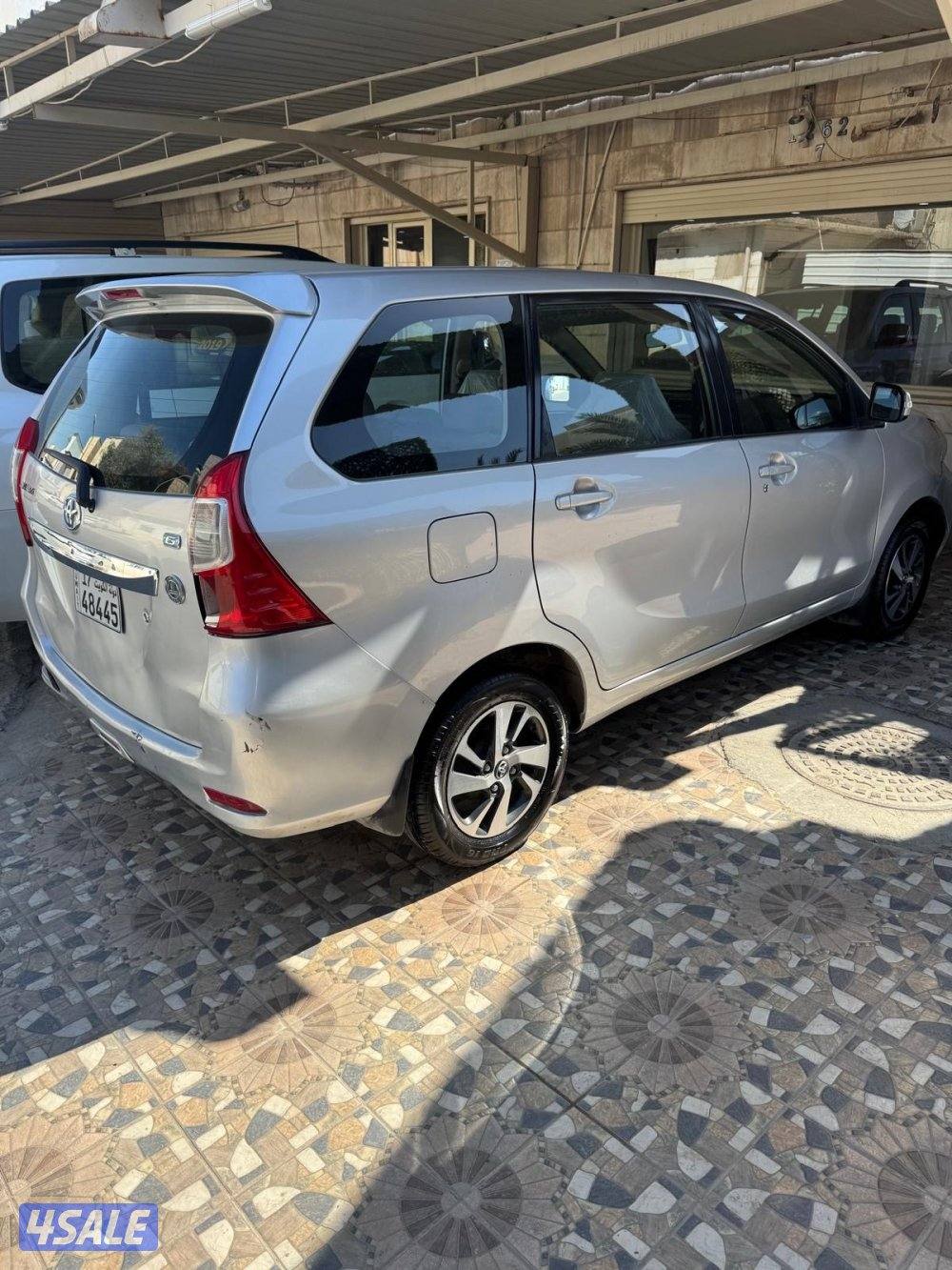 للبيع تيوتا أفانزا5