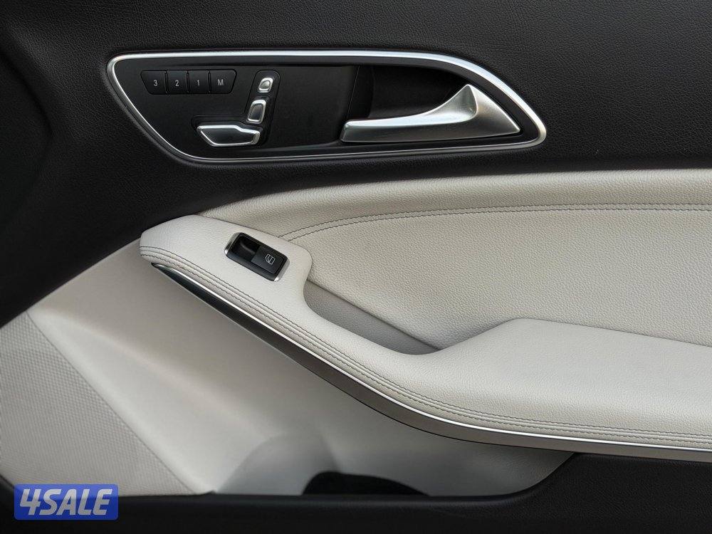 للبيع مرسيدس CLA 250 موديل 2018 بحالة الوكاله11