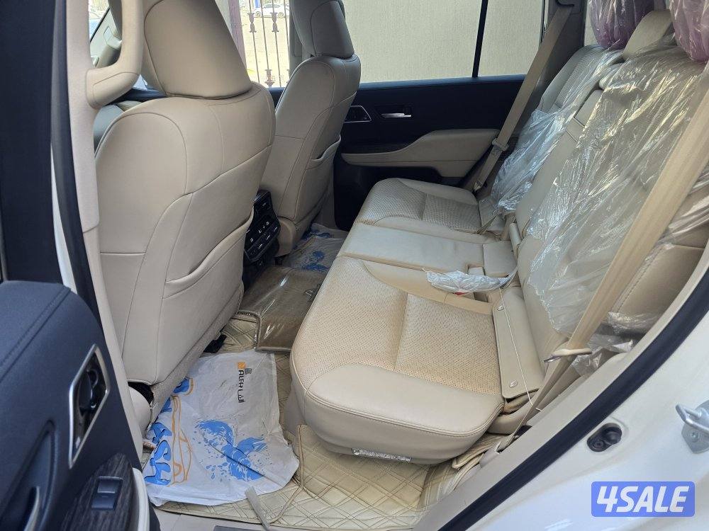 لاند كروزر vxr 20220