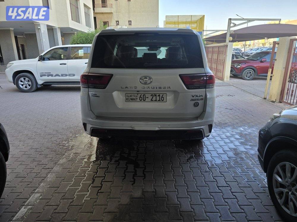 لاند كروزر vxr 20221