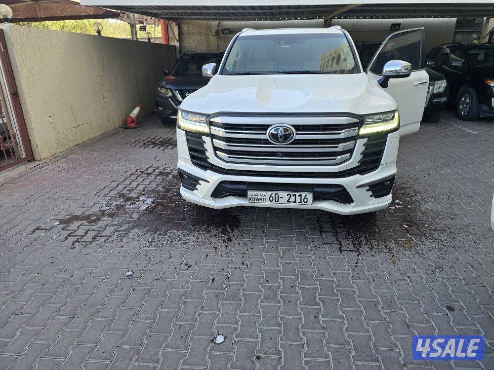 لاند كروزر vxr 20222