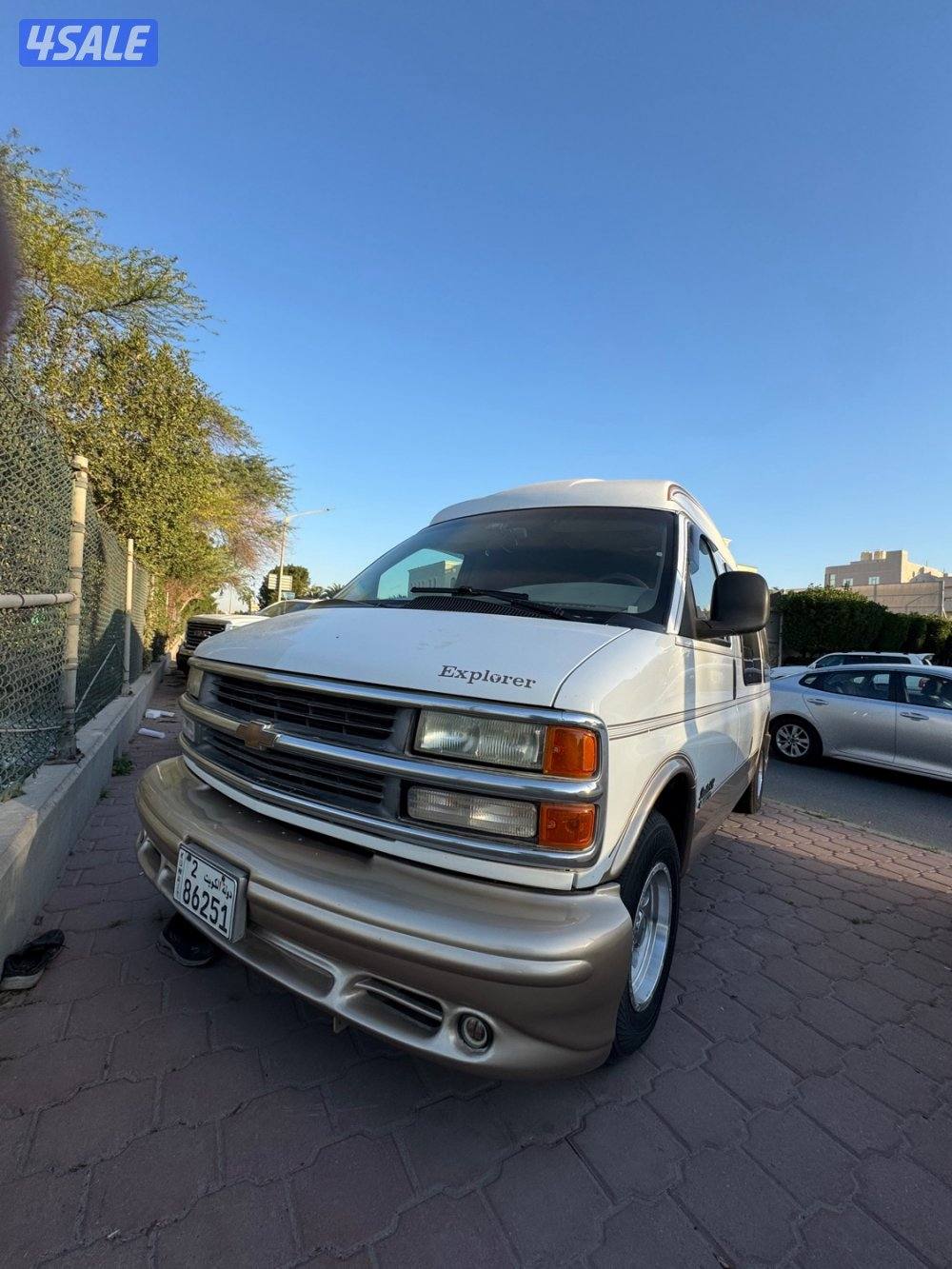 Chevrolet van 2000 فان سقف عالي0