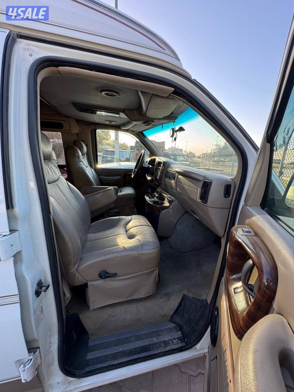 Chevrolet van 2000 فان سقف عالي2