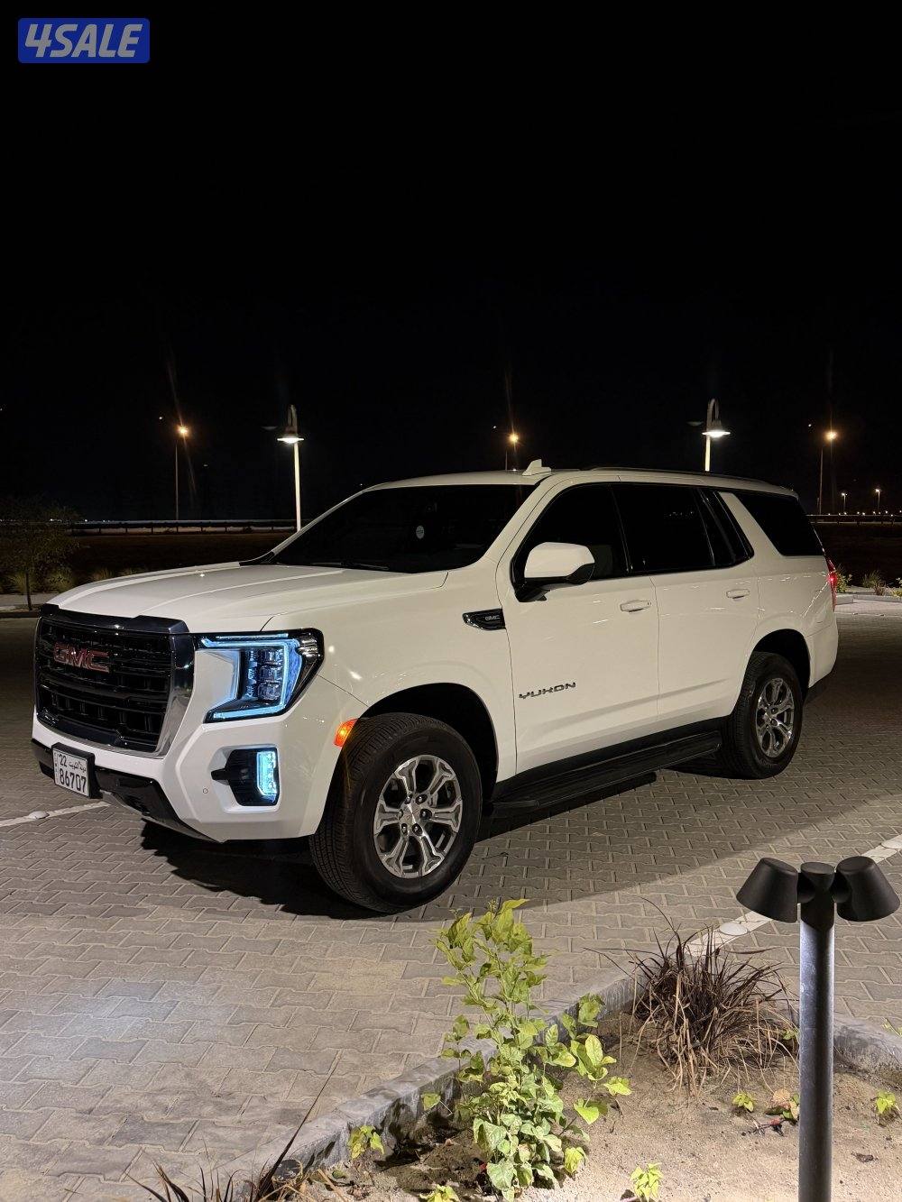 يوكن 2024 SLE صبغ الوكالة عداد 15 الف2