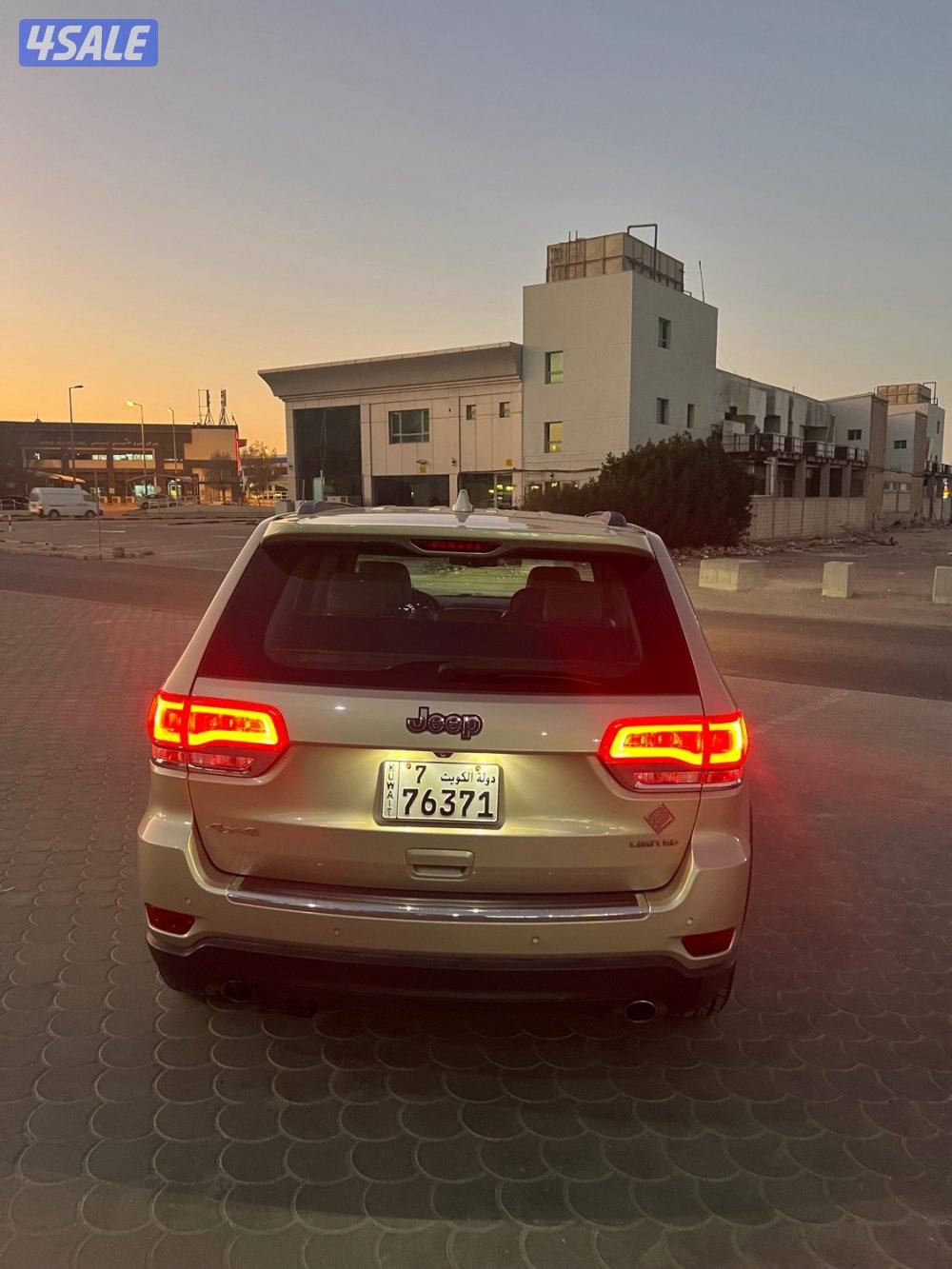 Grand Cherokee model 2014 v8 134KM3