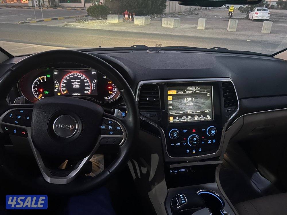 Grand Cherokee model 2014 v8 134KM7