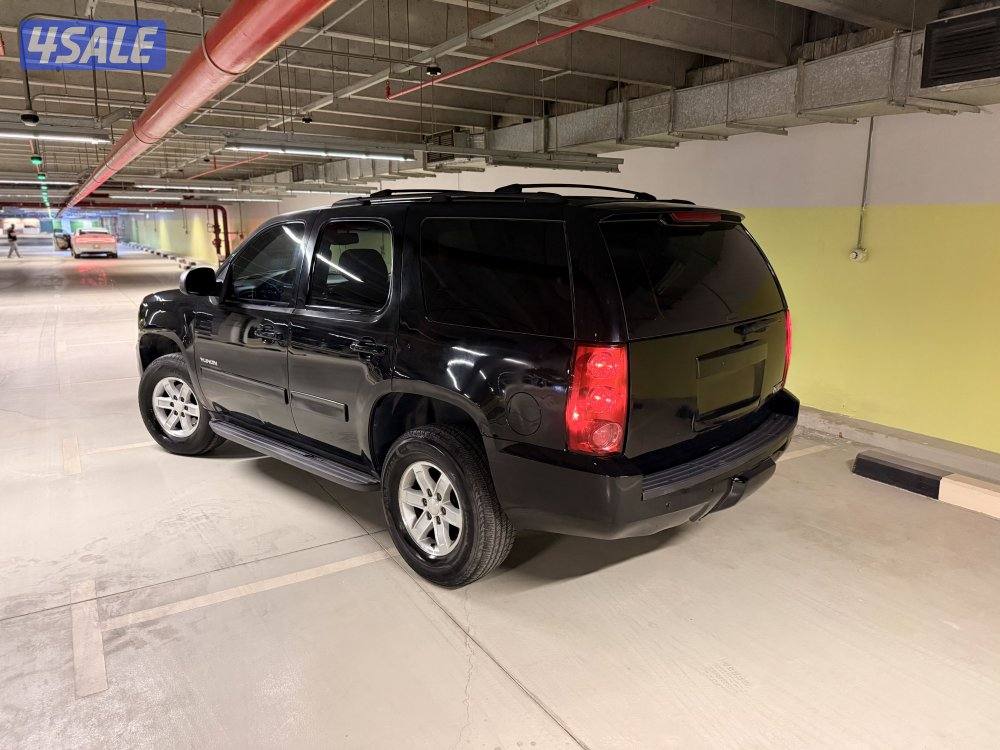 للبيع GMC Yukon SLE بدون دبل 20144