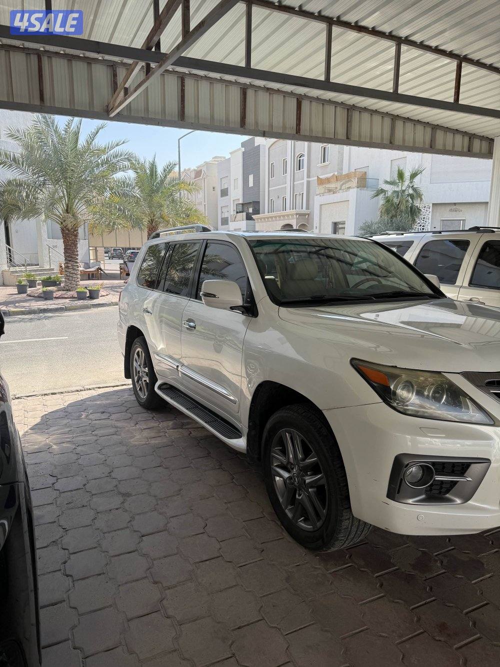 للبيع لكزس شرط الفحص بالكامل + يوجد اصباغ متفرقه1