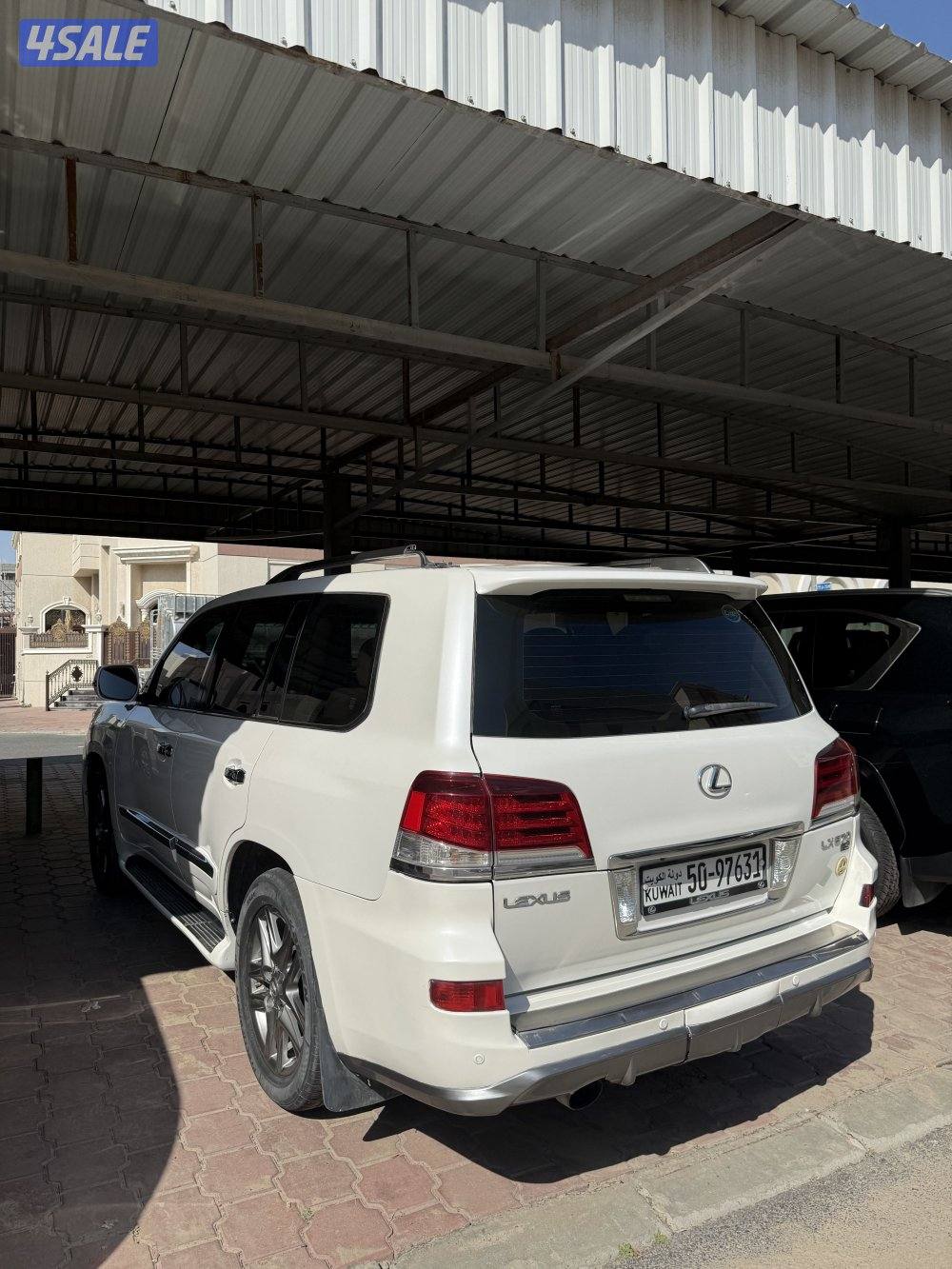 للبيع لكزس شرط الفحص بالكامل + يوجد اصباغ متفرقه4