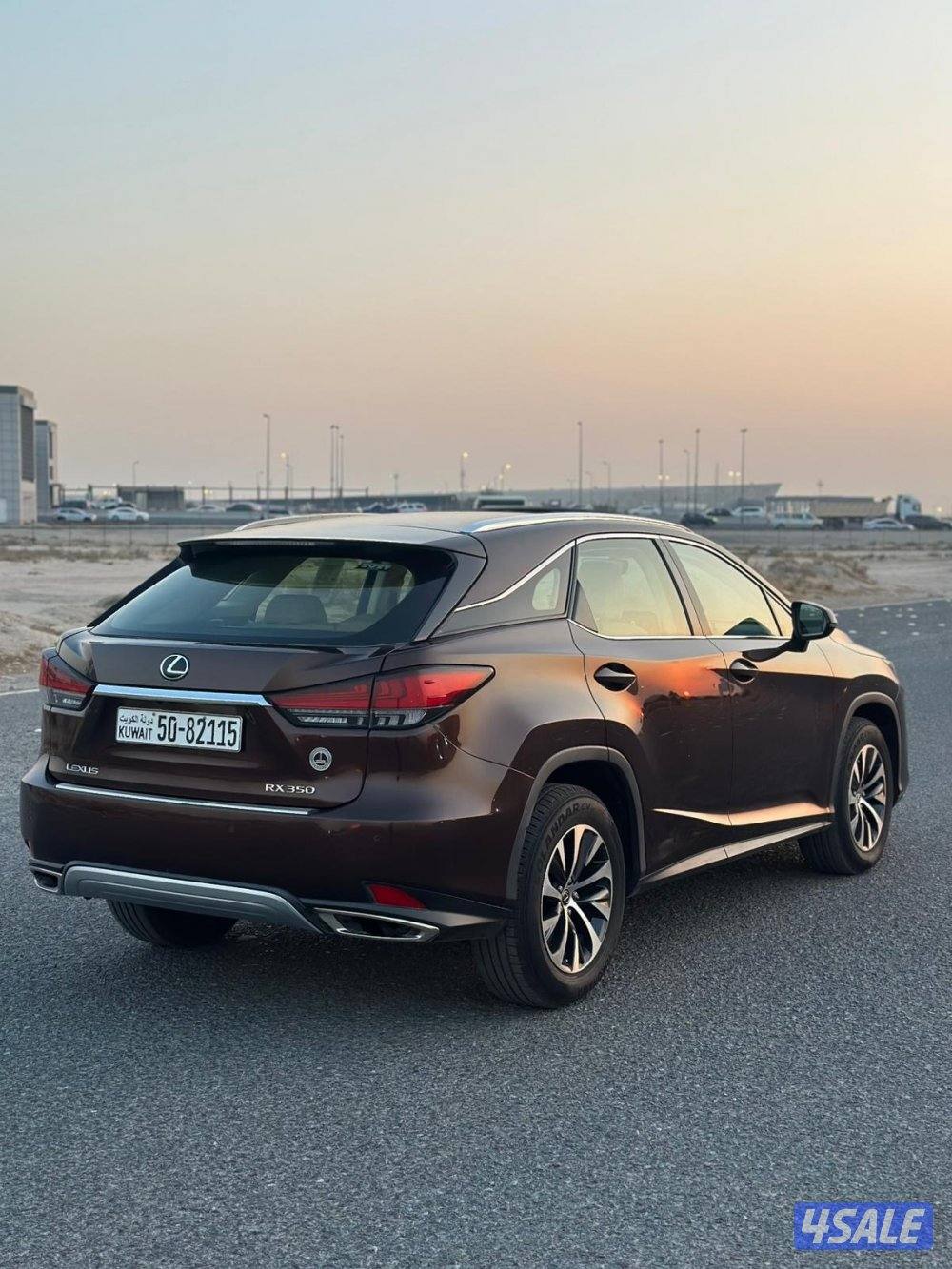 لكزس RX موديل 2021 عداد 87  صبغ الوكاله عدا قطعه تجميلي 🔥4