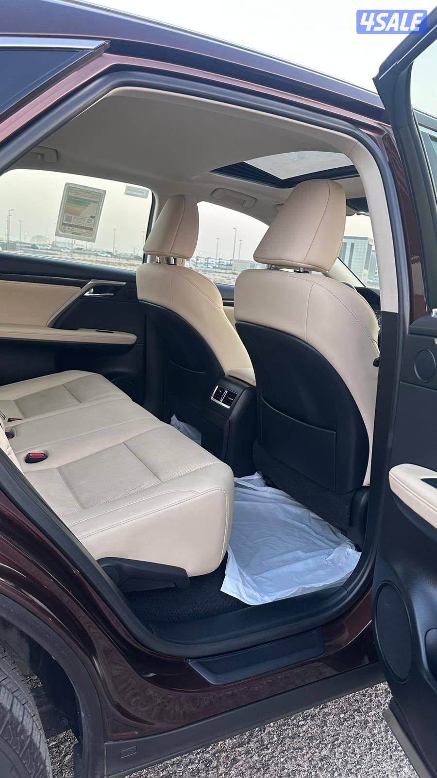 لكزس RX موديل 2021 عداد 87  صبغ الوكاله عدا قطعه تجميلي 🔥10