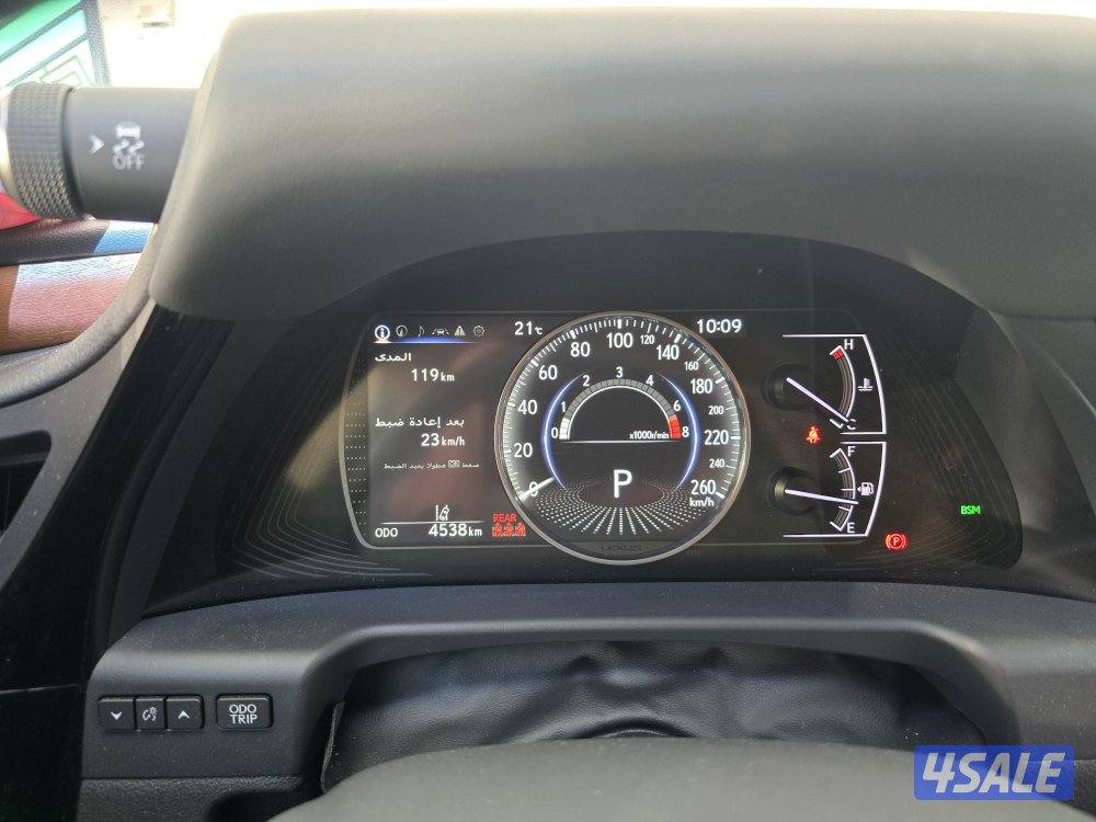 المالك الأول لكزس النوع es350 luxury موديل 2024 الساير6