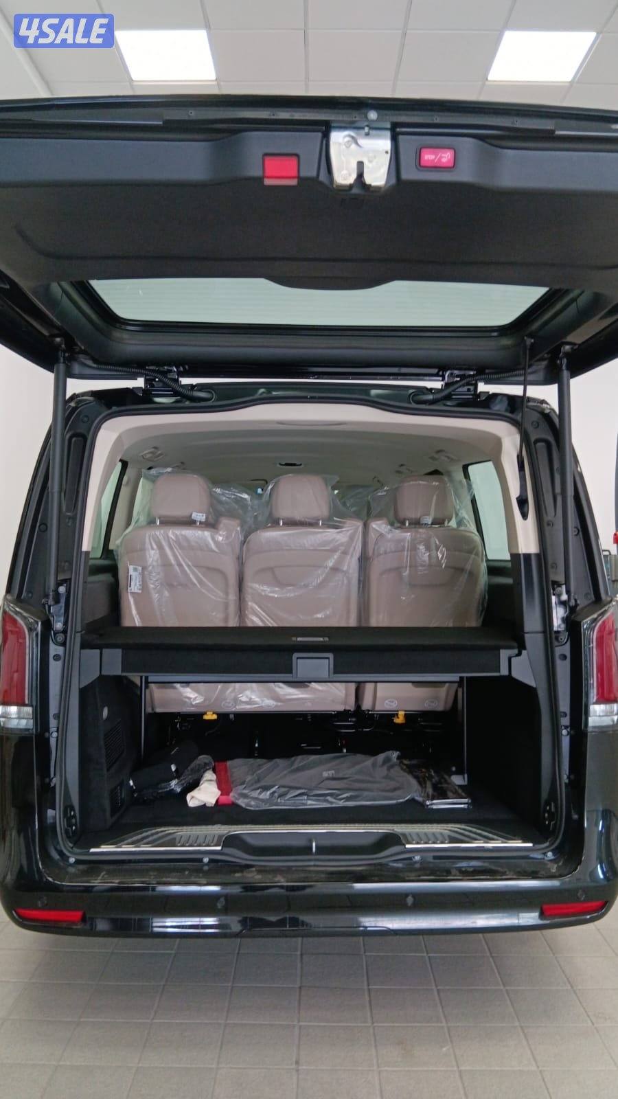 للبيع فان مرسيدس 2026 شبة اصفار حجم V-Class300 وكالة الملا4