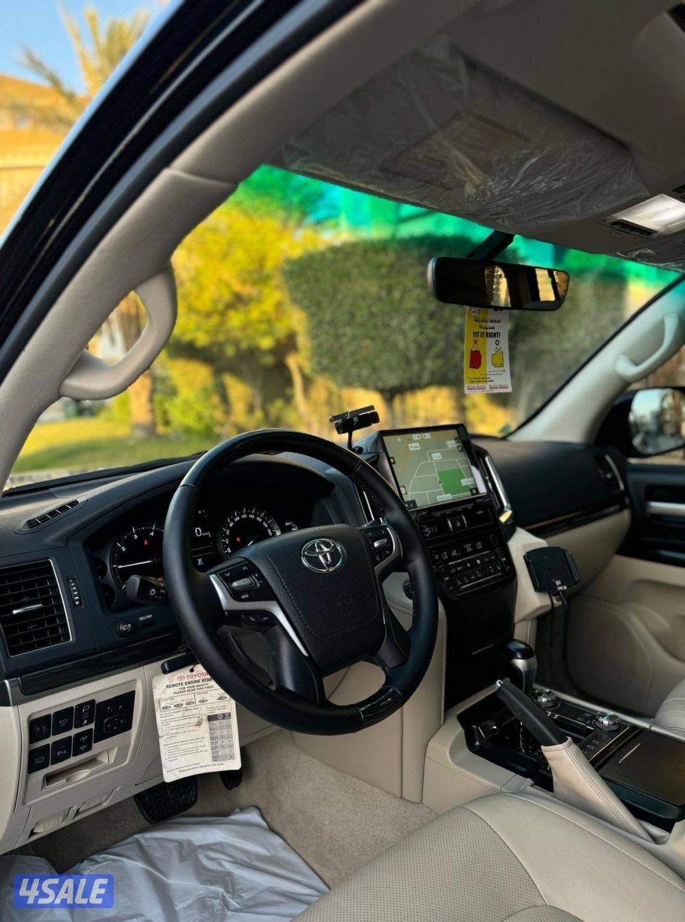 للبيع لاندكروزر قراند تورنق موديل 2020 ماشي 1096