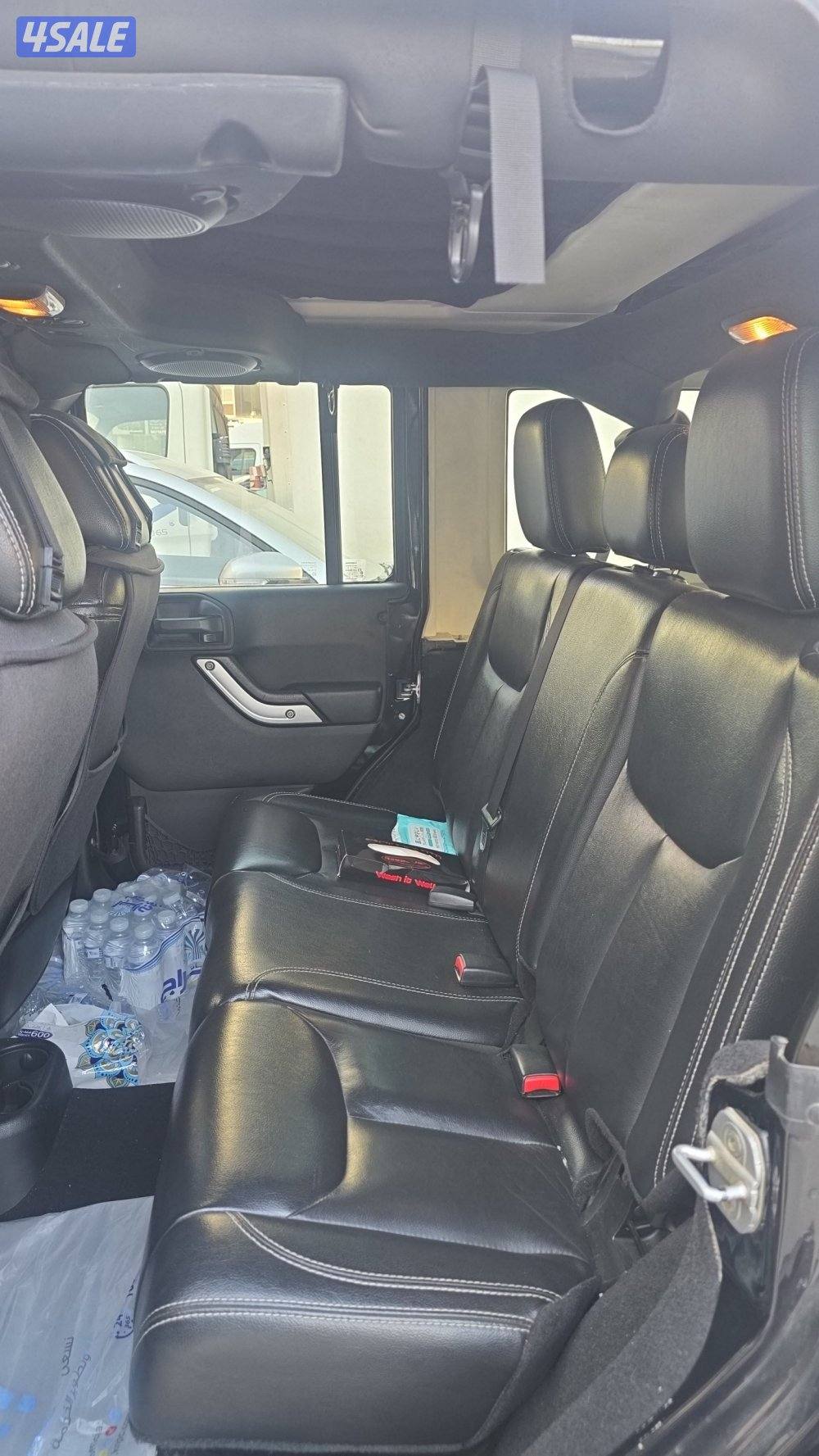 Wrangler Sahara Unlimited 2013 extra clean5