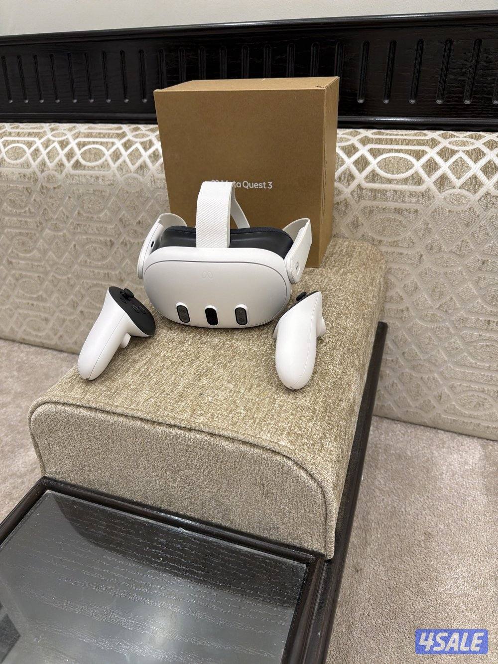 VR ميتا كويست 3 استعمال خفيف ومعها لعبت باتمان مع كرتونتها0