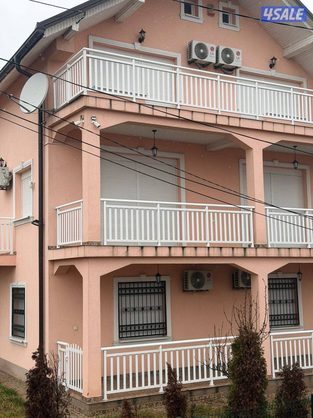 للبيع فيلا فخمة بالبوسنة0