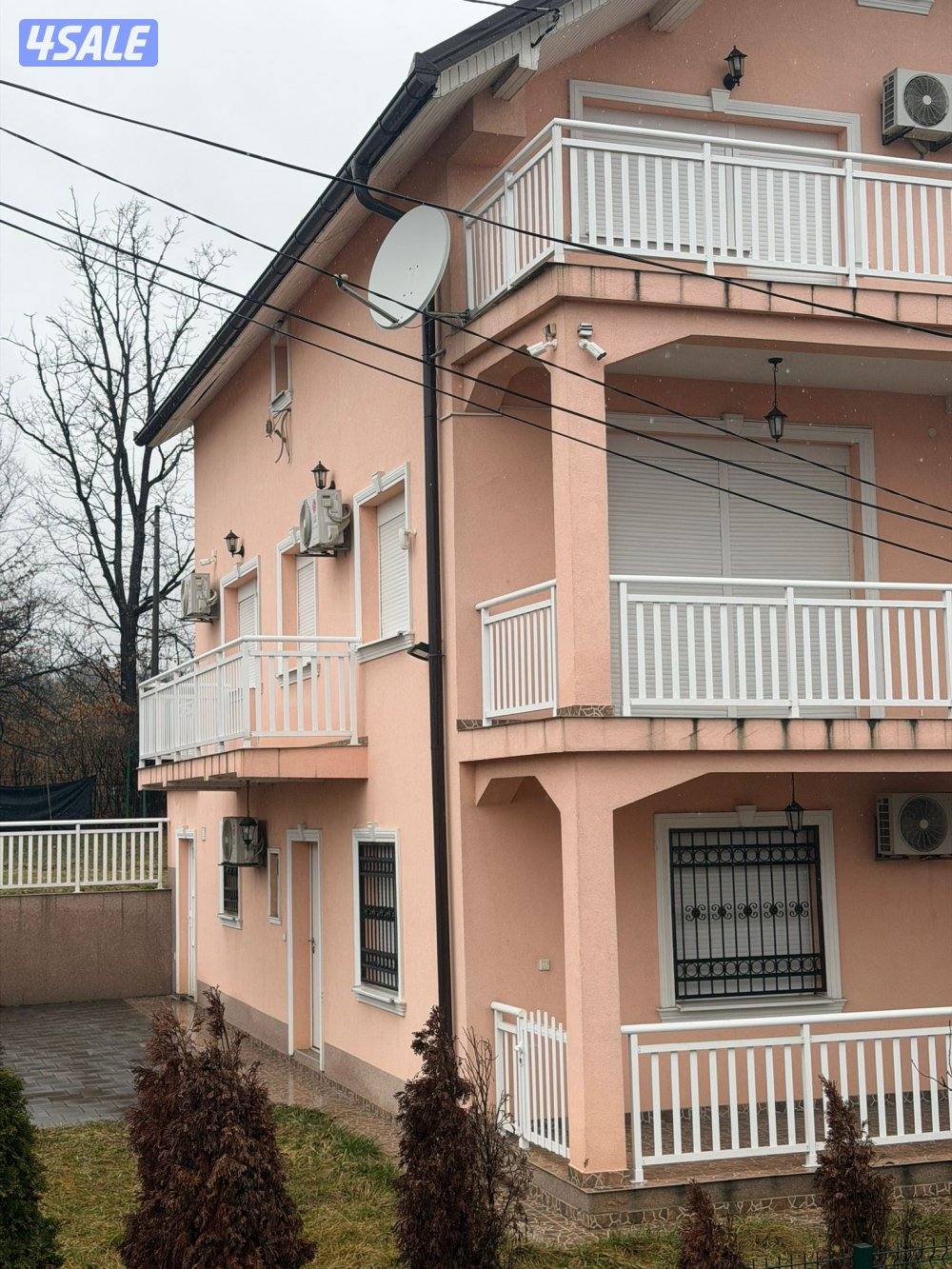 للبيع فيلا فخمة بالبوسنة2