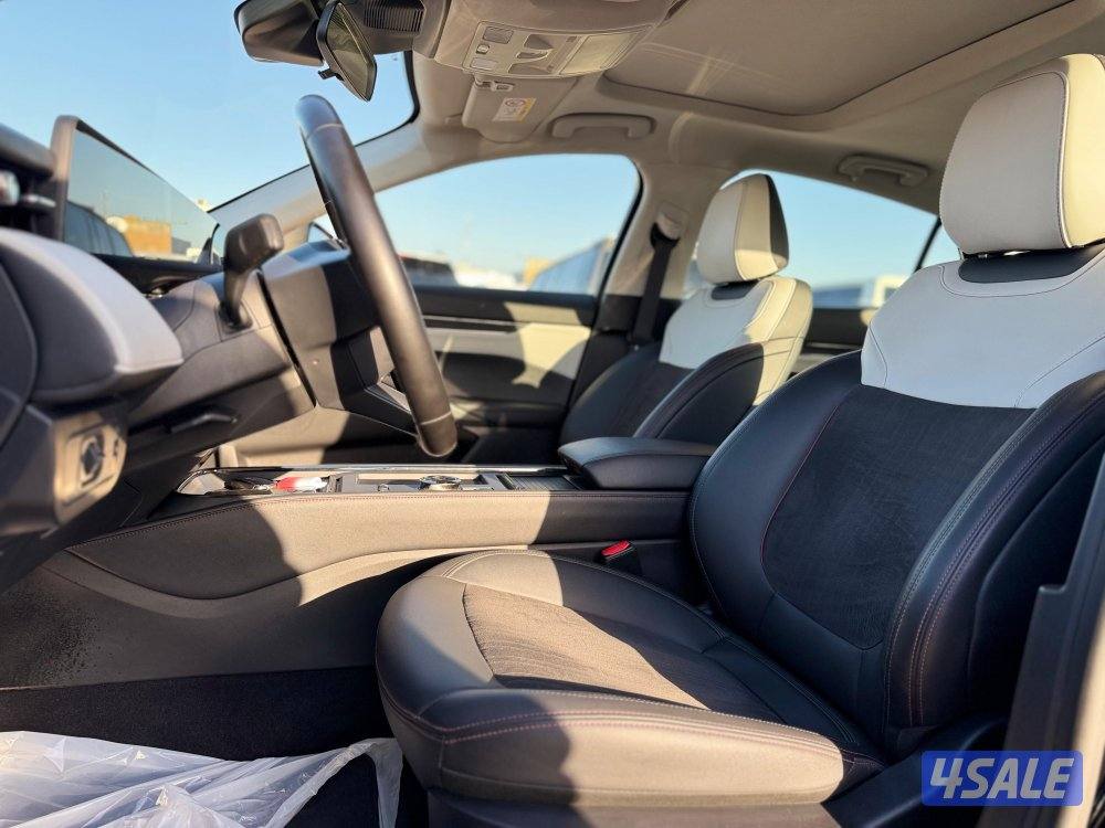 فورد تورس ترند 2024 كامل المواصفات6