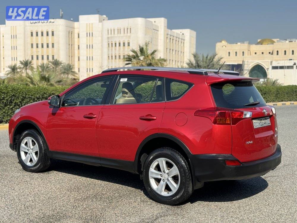 تويوتا RV4 موديل 2013 صبغ الوكاله بحاله الوكاله3