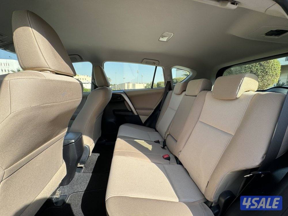 تويوتا RV4 موديل 2013 صبغ الوكاله بحاله الوكاله4