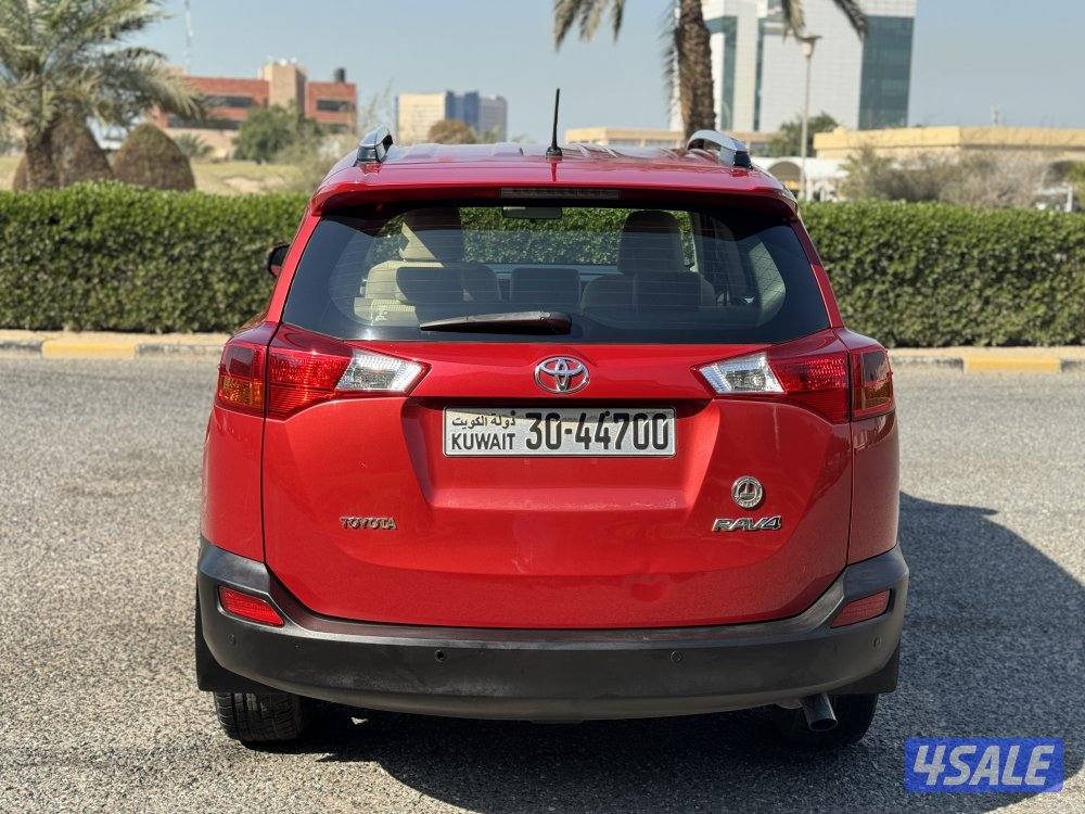 تويوتا RV4 موديل 2013 صبغ الوكاله بحاله الوكاله5