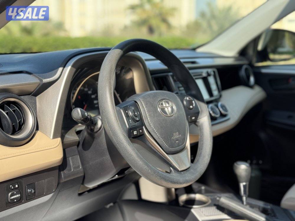 تويوتا RV4 موديل 2013 صبغ الوكاله بحاله الوكاله12