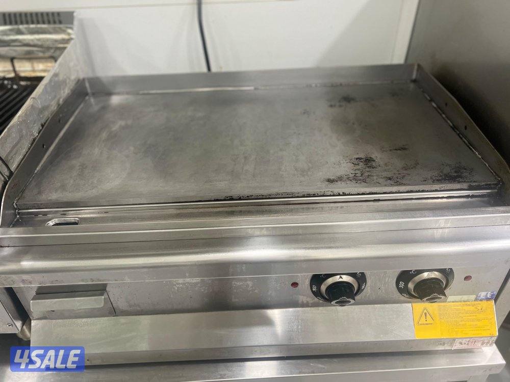 للبيع اغراض مطعم بحالة ممتازة1