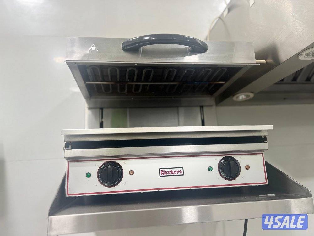 للبيع اغراض مطعم بحالة ممتازة3