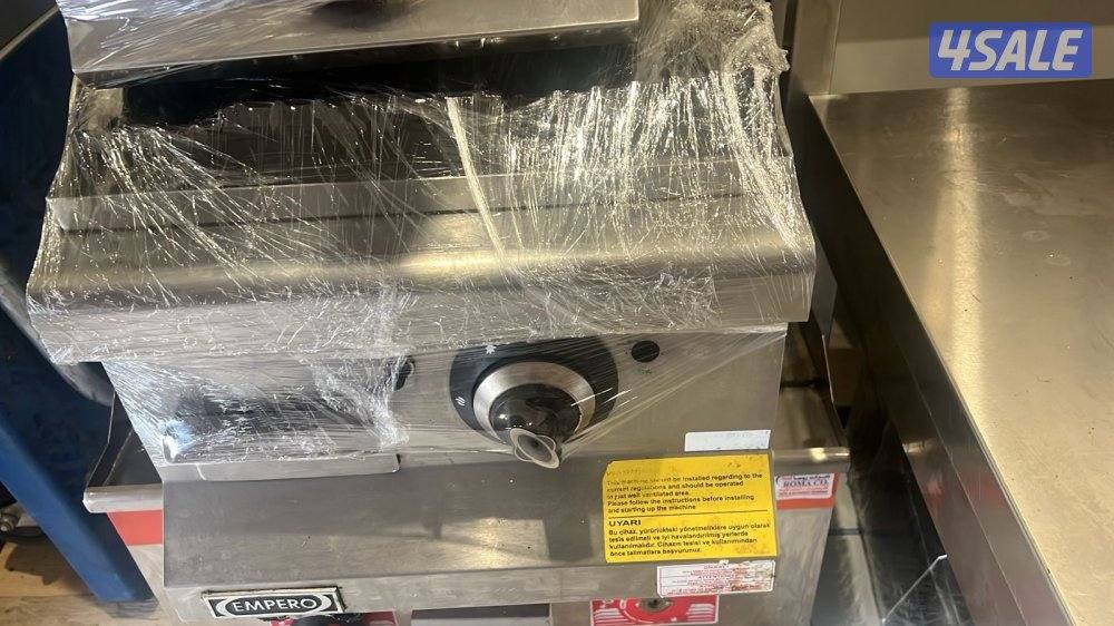 للبيع اغراض مطعم بحالة ممتازة9