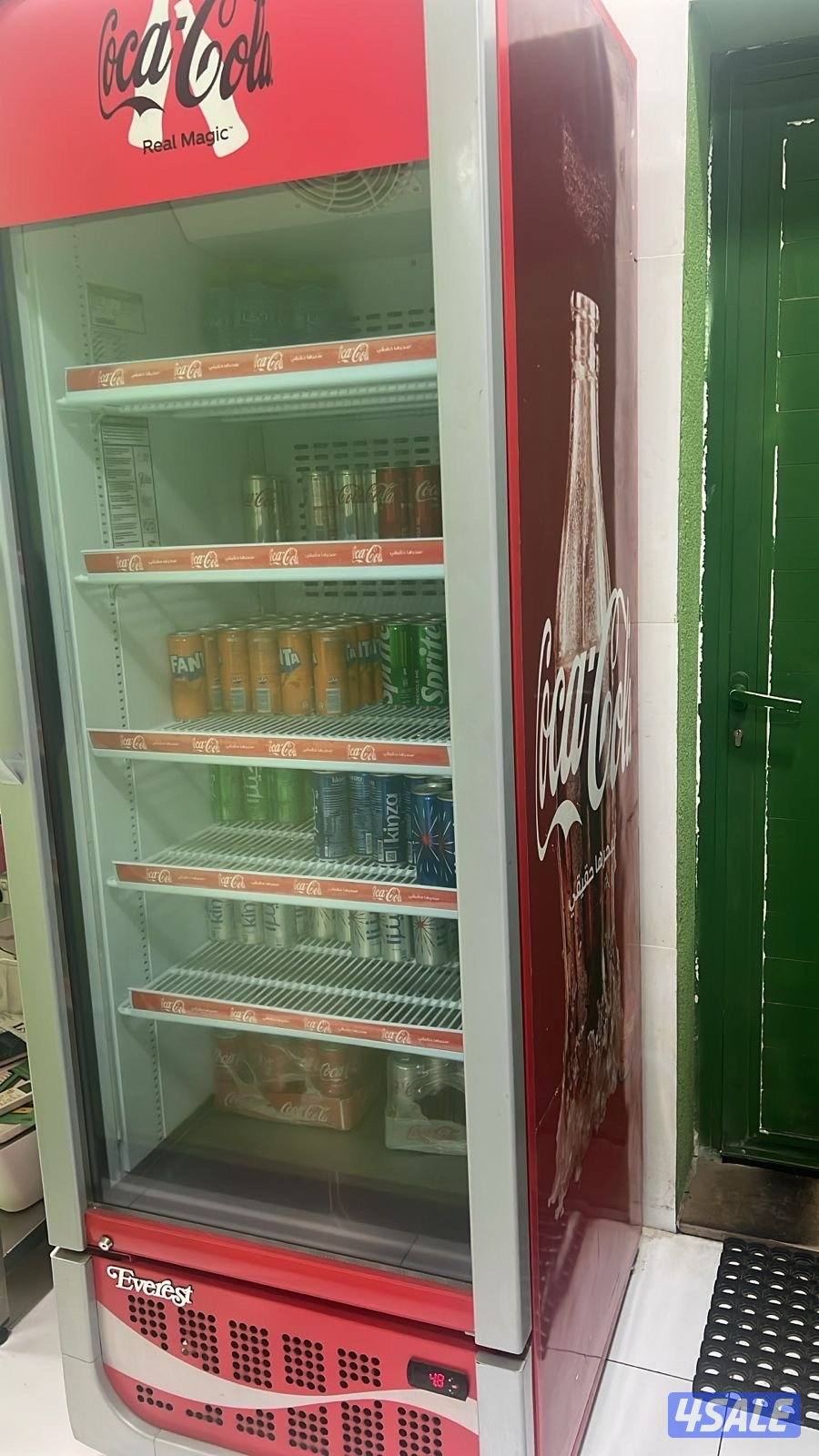 للبيع اغراض مطعم بحالة ممتازة12