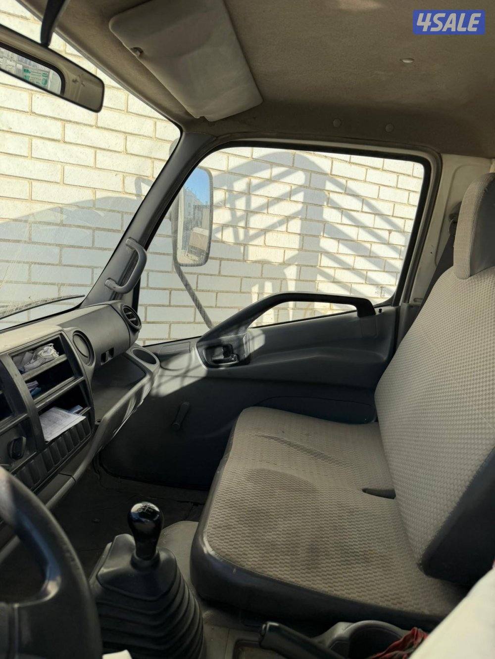 للبيع هاف لوري1