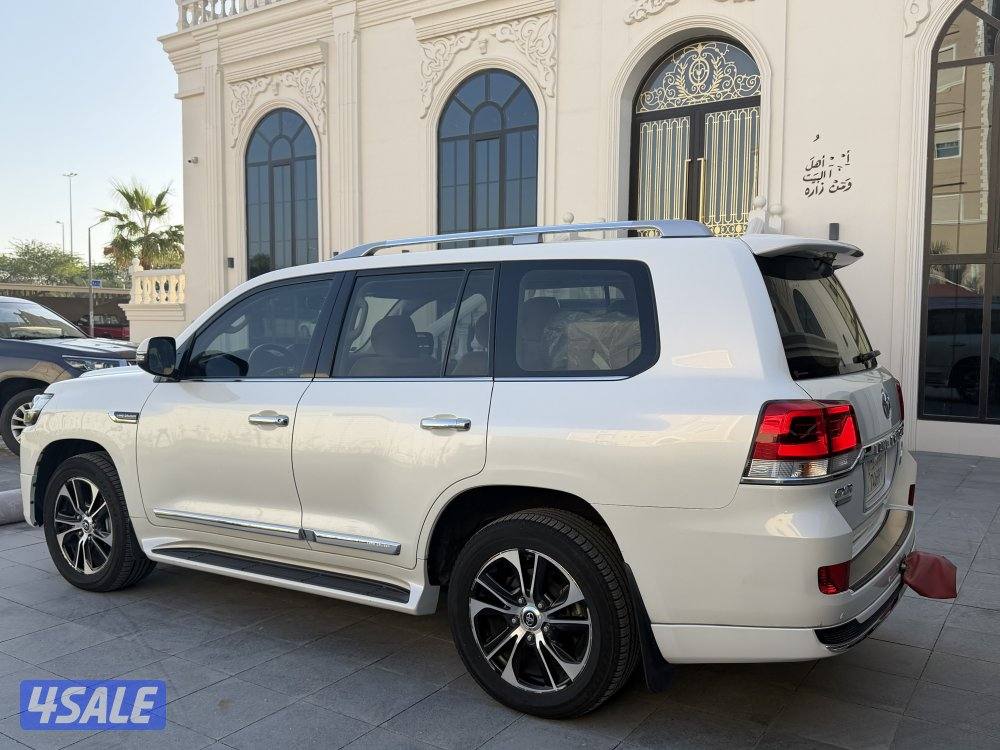 للبيع موديل 2021 شرط الفحص صبغ وكاله4